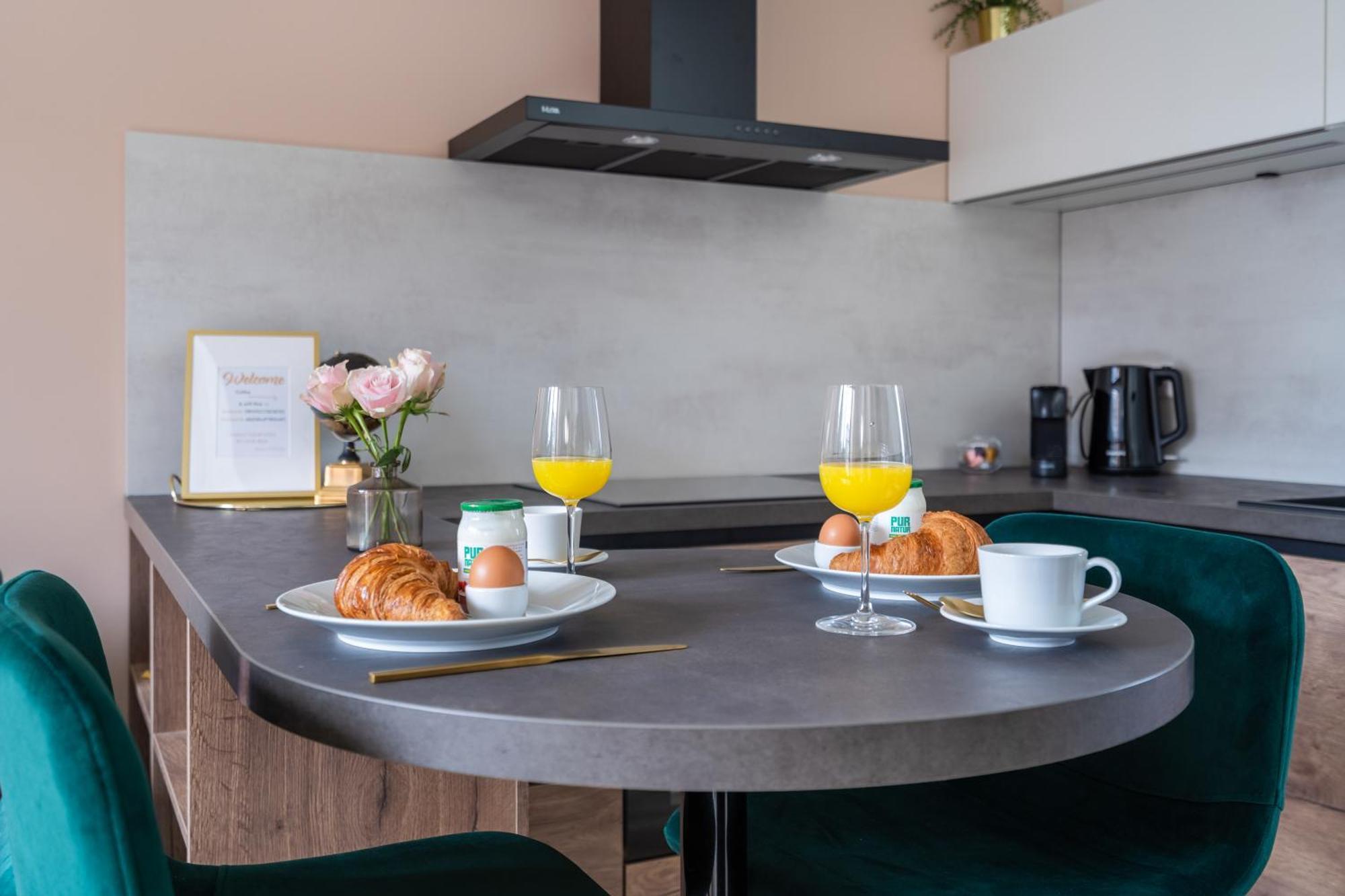דירות האוזן Luxury Fully Equipped Studio - Centrally Located מראה חיצוני תמונה